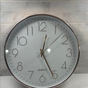 Modern Rose Gold Wall Clock – Silent Quartz – Designer Home Decor